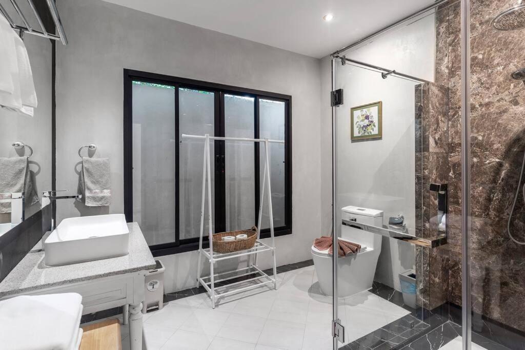 Sclass Villa & Swimming Pool , 10 Min From Airport Τσιάνγκ Μάι Εξωτερικό φωτογραφία