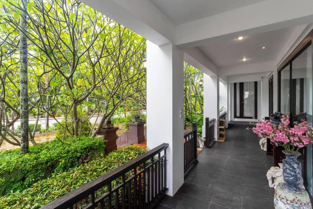 Sclass Villa & Swimming Pool , 10 Min From Airport Τσιάνγκ Μάι Εξωτερικό φωτογραφία