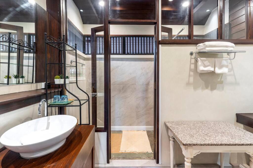 Sclass Villa & Swimming Pool , 10 Min From Airport Τσιάνγκ Μάι Εξωτερικό φωτογραφία